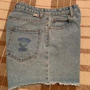 BillaBong smiley jean short